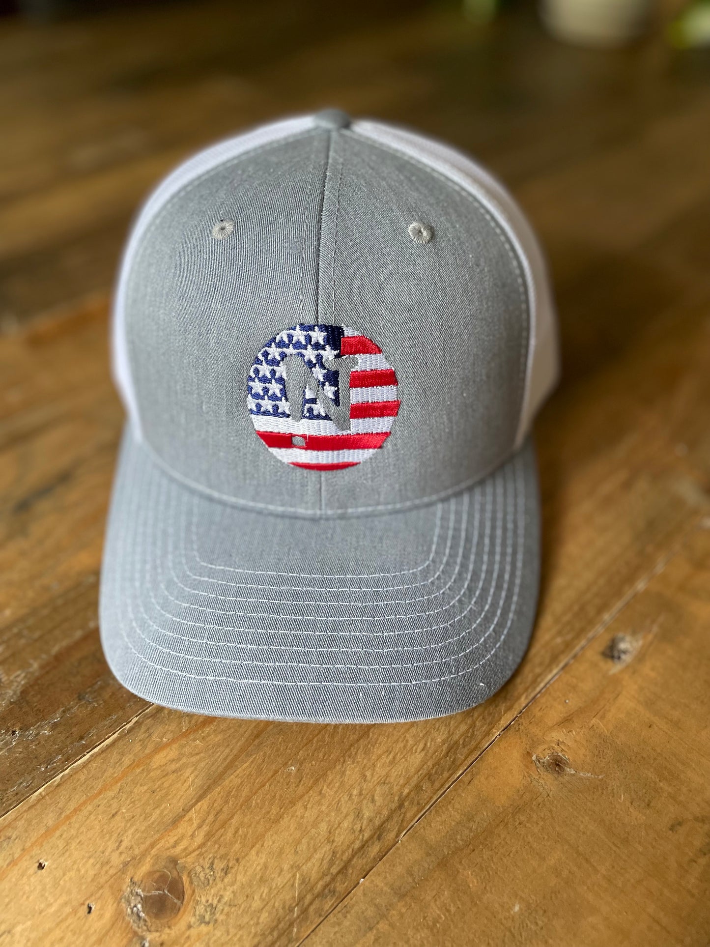 !N US Flag Trucker Cap